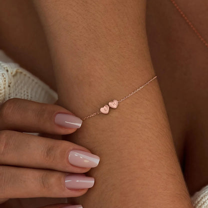 Personalizovaný náramok so srdcom a iniciálou